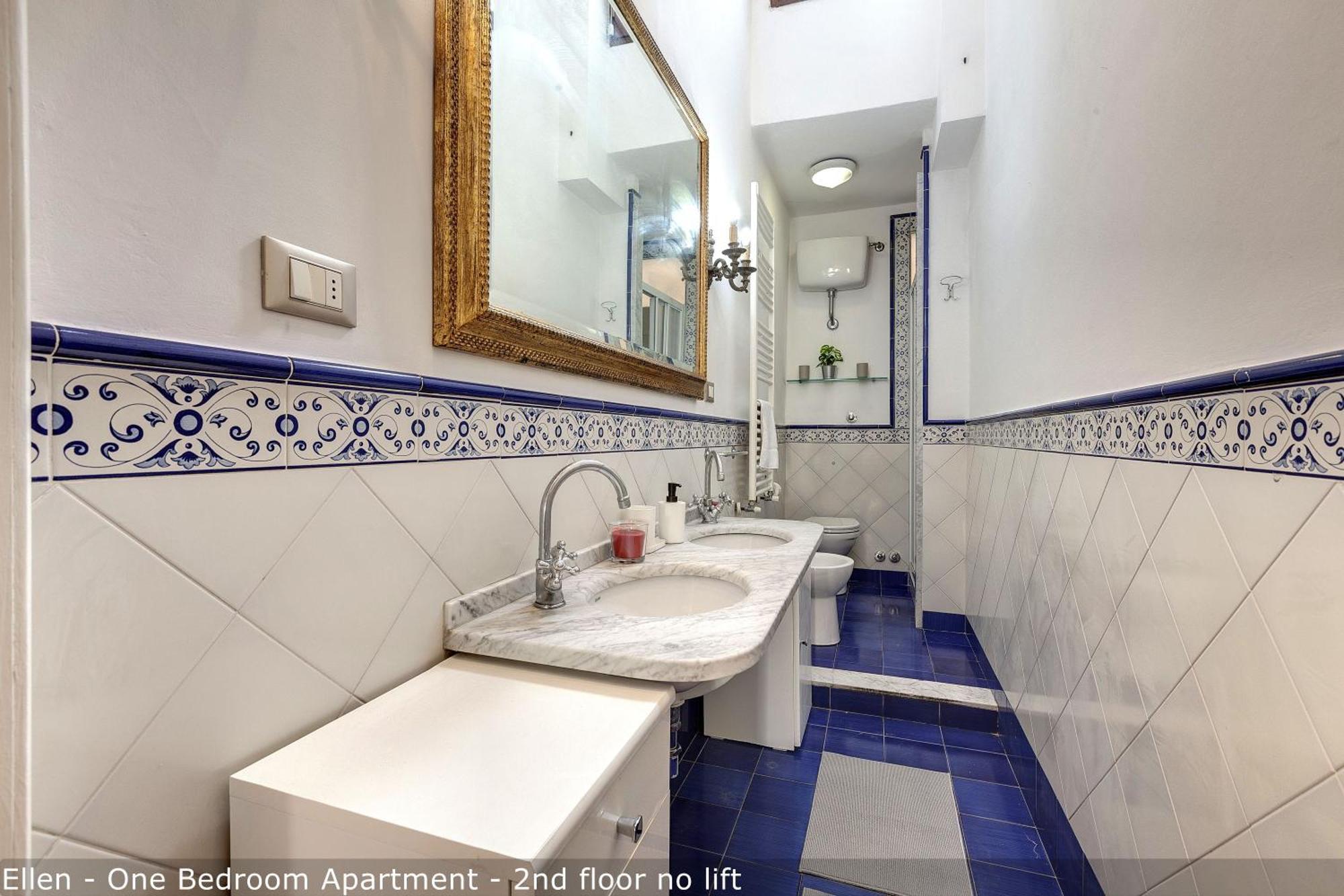 Alice & Ellen Apartments By Mamo Florence Bilik gambar